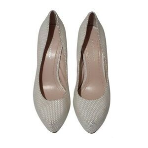 BCBG Parade Women's Ivory Snake Print Leather Hidden Platform Heels Shoes 9